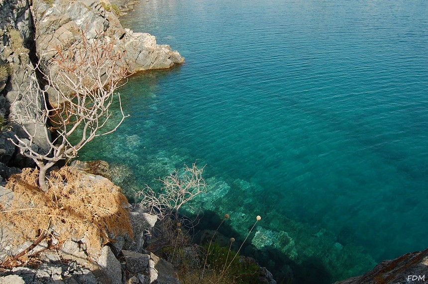 Calabria - scogliera di Copanello e grotte di San Gregorio